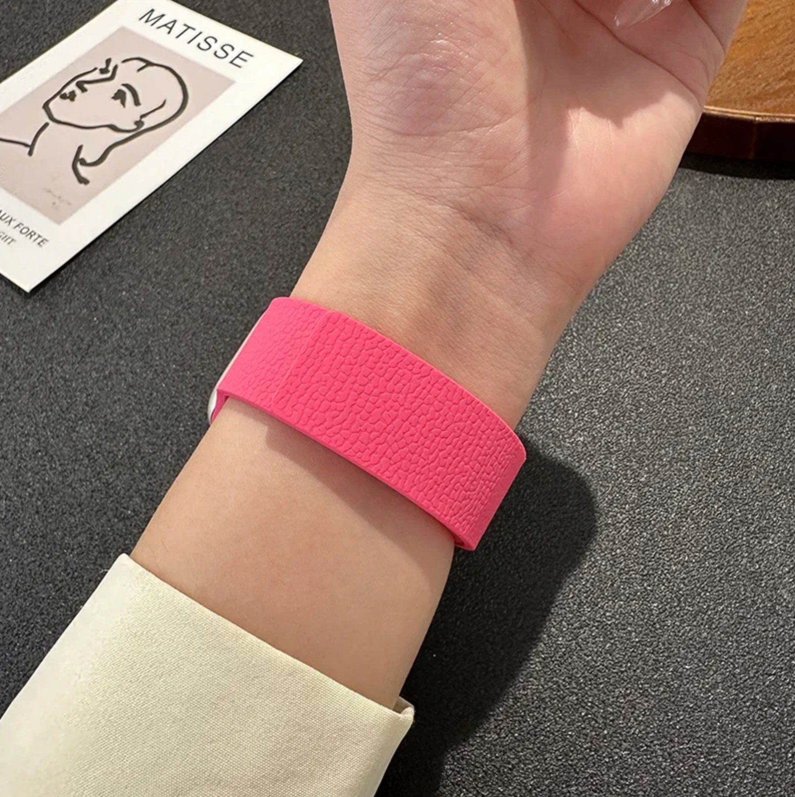 Active Flex Magnetic Silicone Strap for Apple Watch - Strapsology