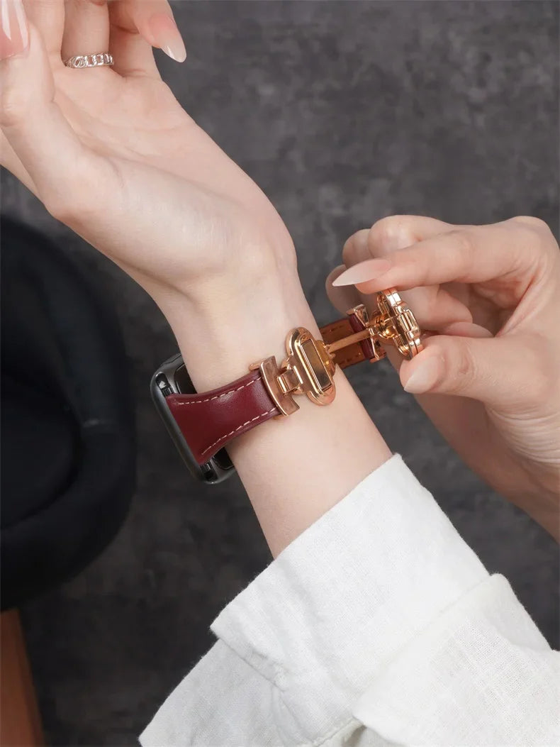 Clover Magnetic Leather Strap for Apple Watch - Strapsology